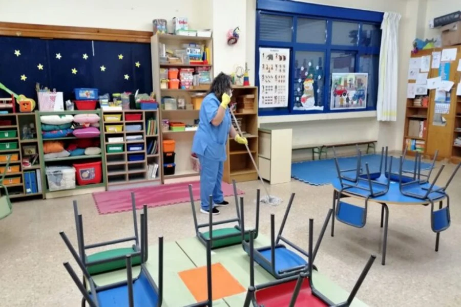 limpieza de colegios